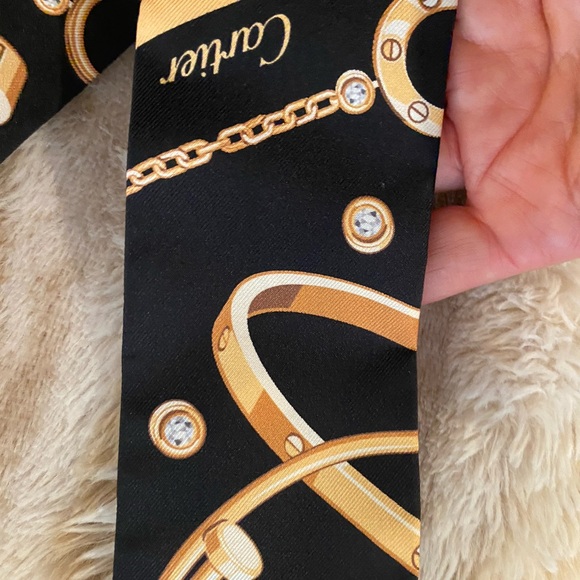 Cartier Black and Gold twilly Scarf new in Box Giftbox bag and receipt- sold out - Picture 4 of 6